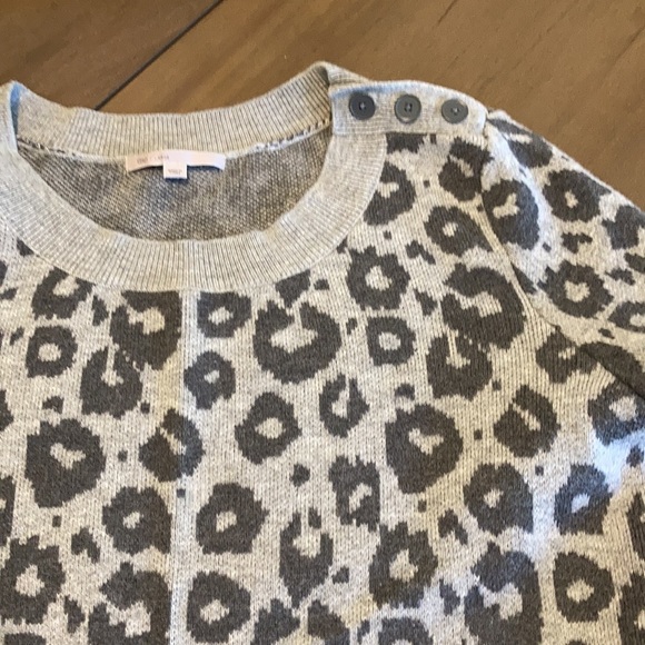 Gap Lg Animal print Sweater - Picture 2 of 3